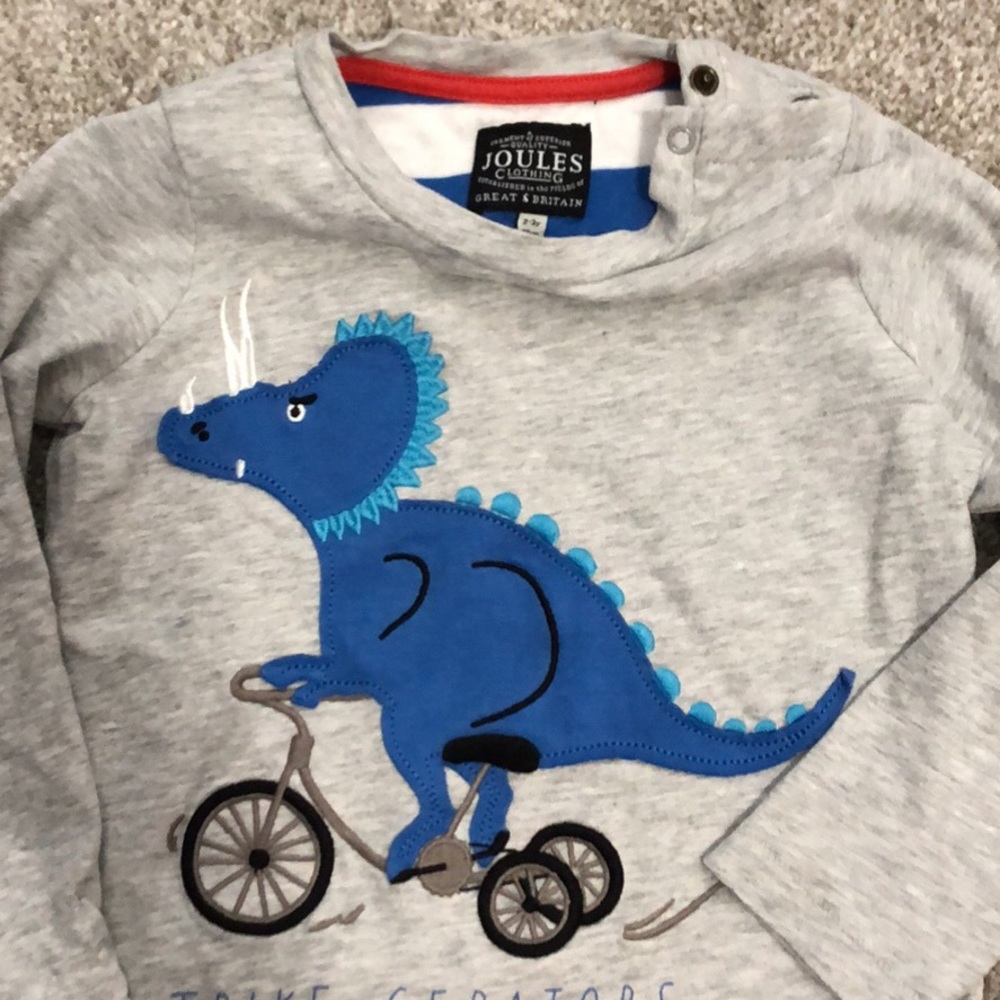 2-3 Y only worn once